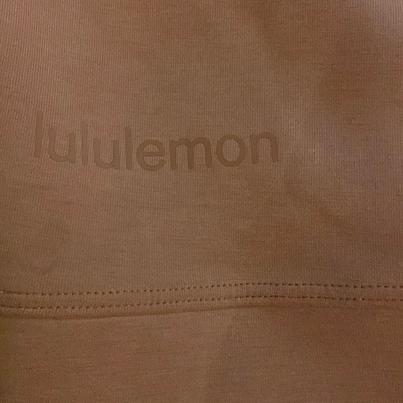 Lululemon Crew Neck Crop - Picture 2 of 3